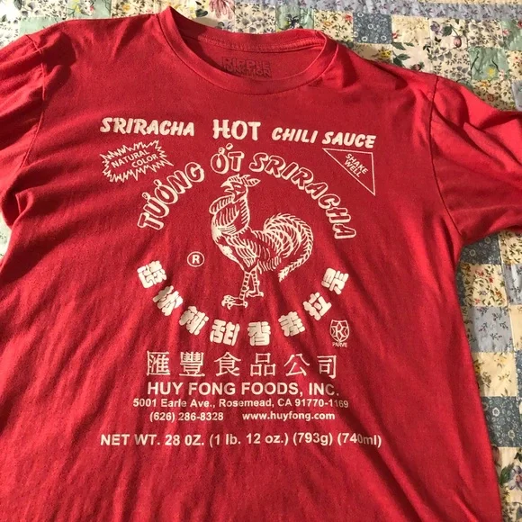 Sriracha Hot Chili Sauce Tshirt. Huy Fong Foods, Rosemead, California. Pink. Med - Picture 3 of 10